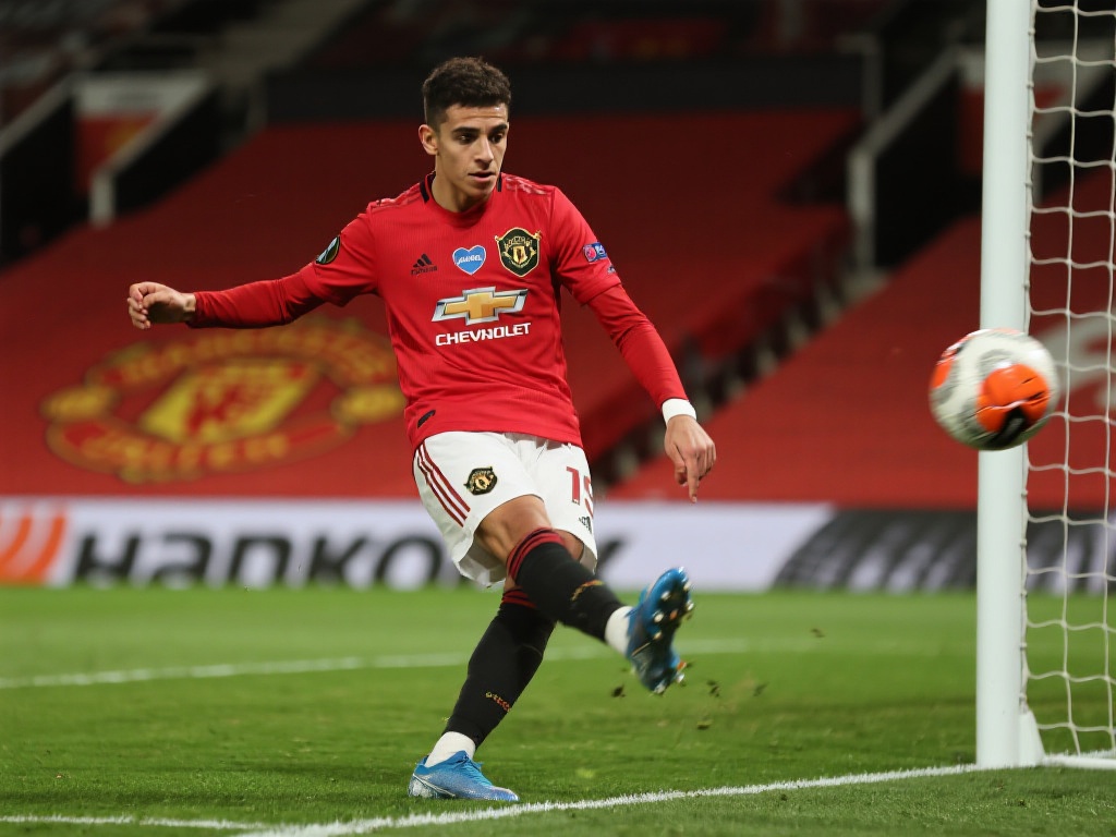 贾努扎伊，这个曾经被称为“红魔妖星”的比